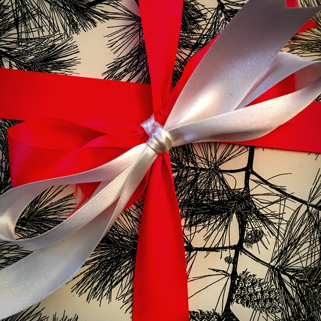 Gluten Free Mollie D Holiday Gift Guide 2018