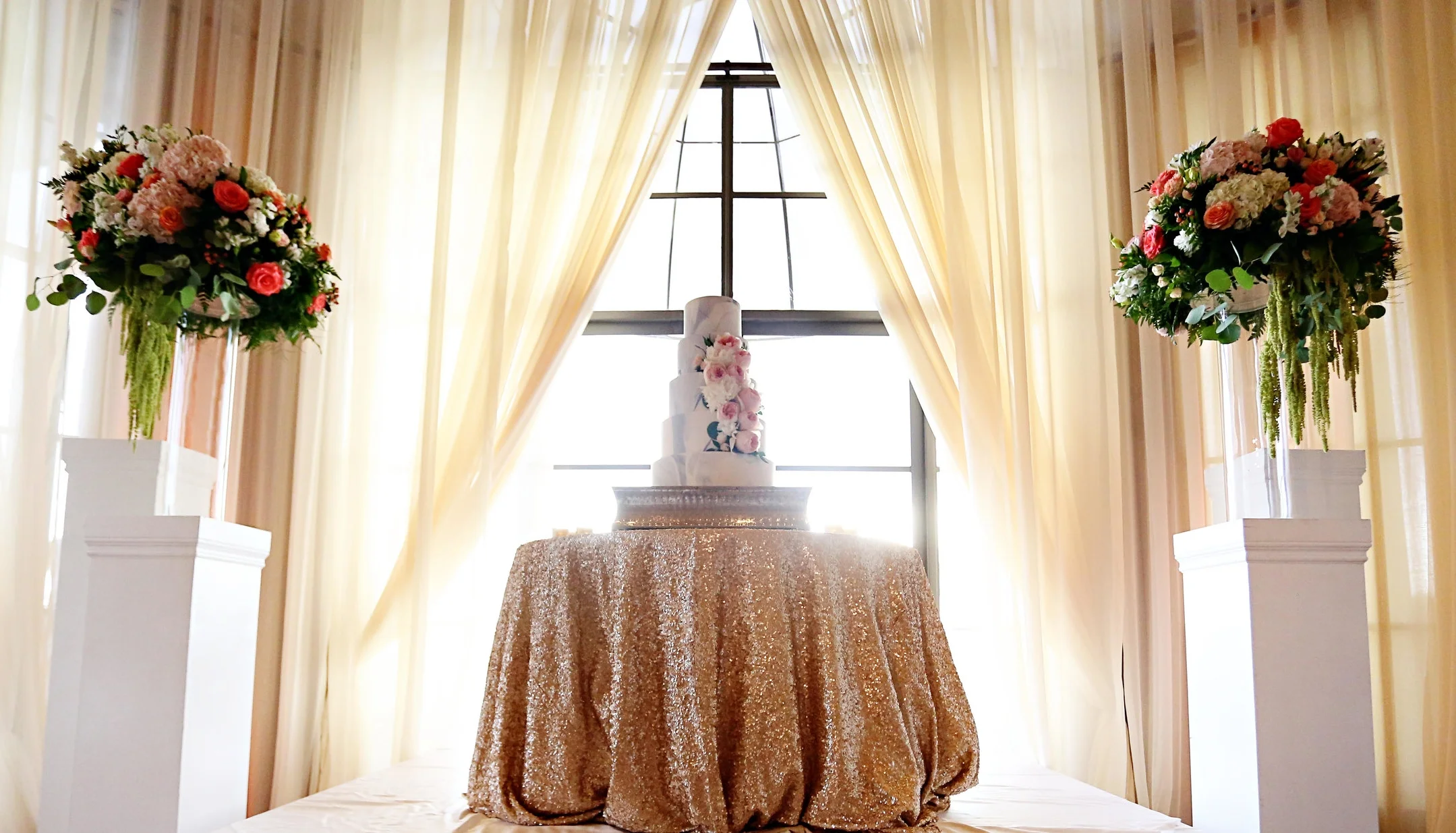 Tracey and Philip Cake.jpg