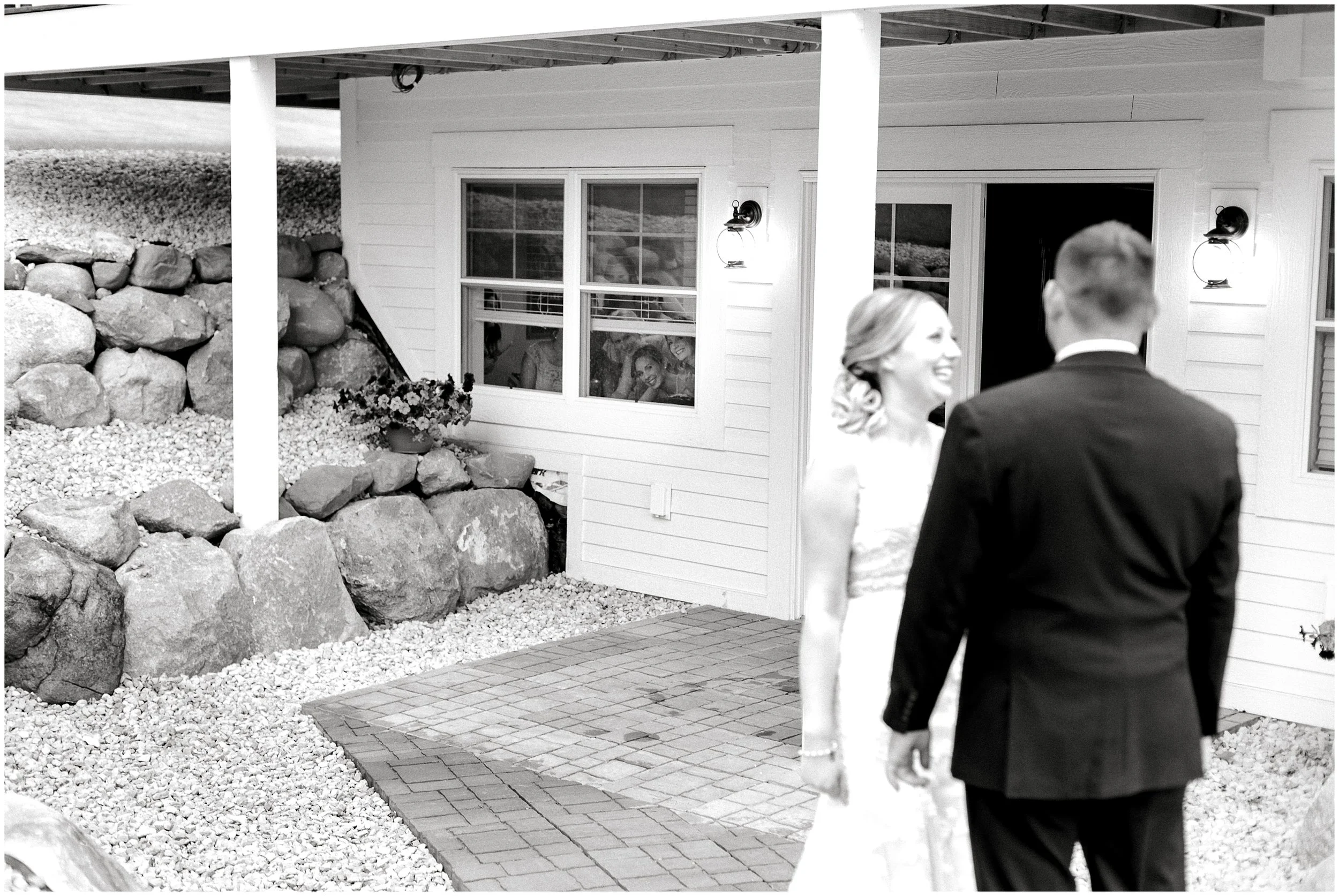 Dellwood Barn Weddings summer wedding with Lauren Baker Photography wedding photographer Minnesota