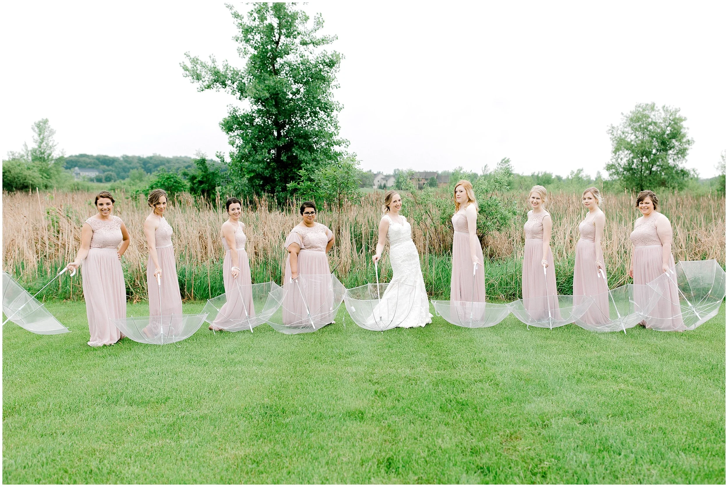 Dellwood Barn Weddings summer wedding with Lauren Baker Photography wedding photographer Minnesota