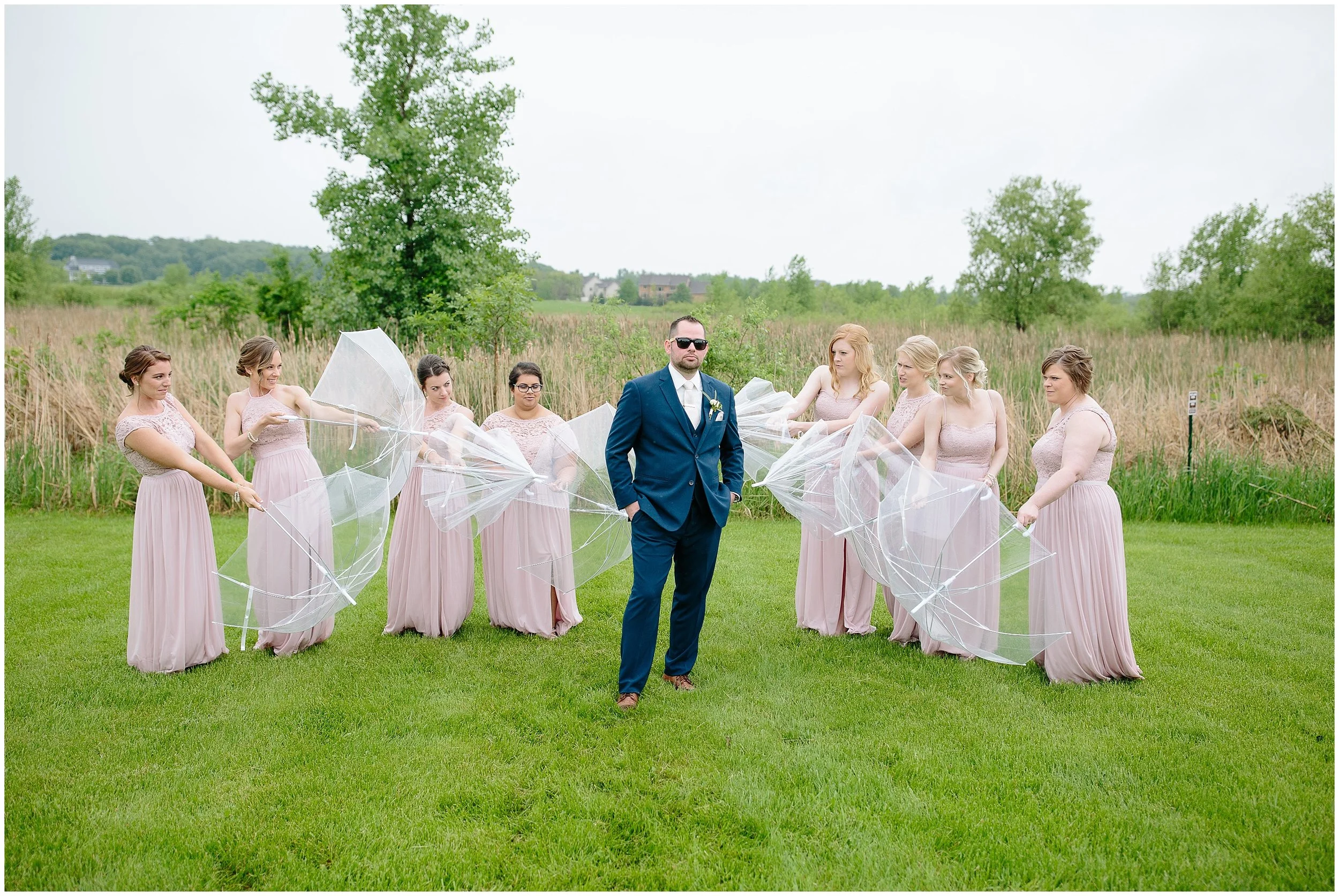 Dellwood Barn Weddings summer wedding with Lauren Baker Photography wedding photographer Minnesota