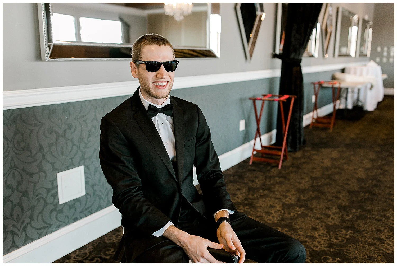 Lauren Baker Photography Leopold's Mississippi Gardens Spring Minnesota Wedding