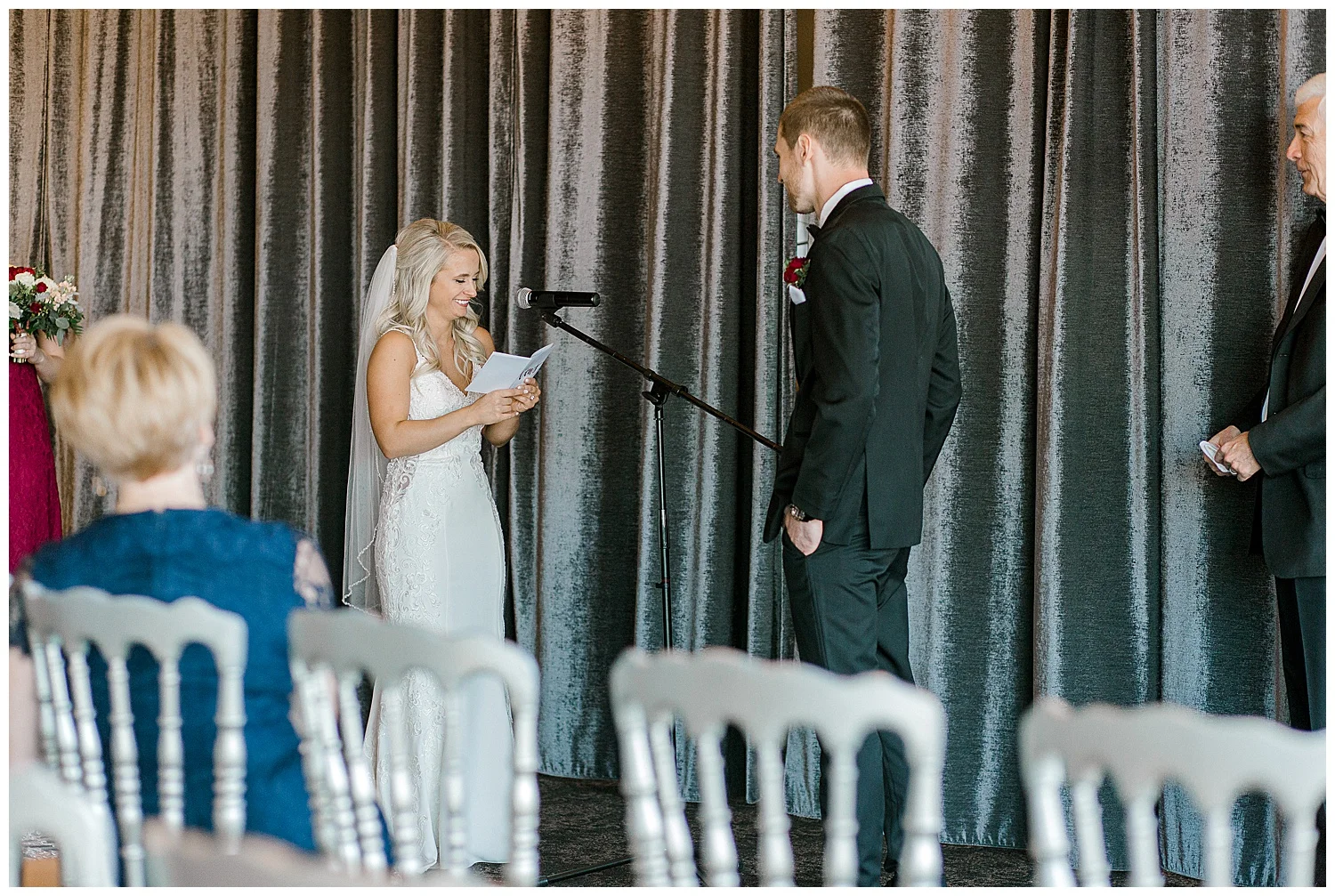 Lauren Baker Photography Leopold's Mississippi Gardens Spring Minnesota Wedding