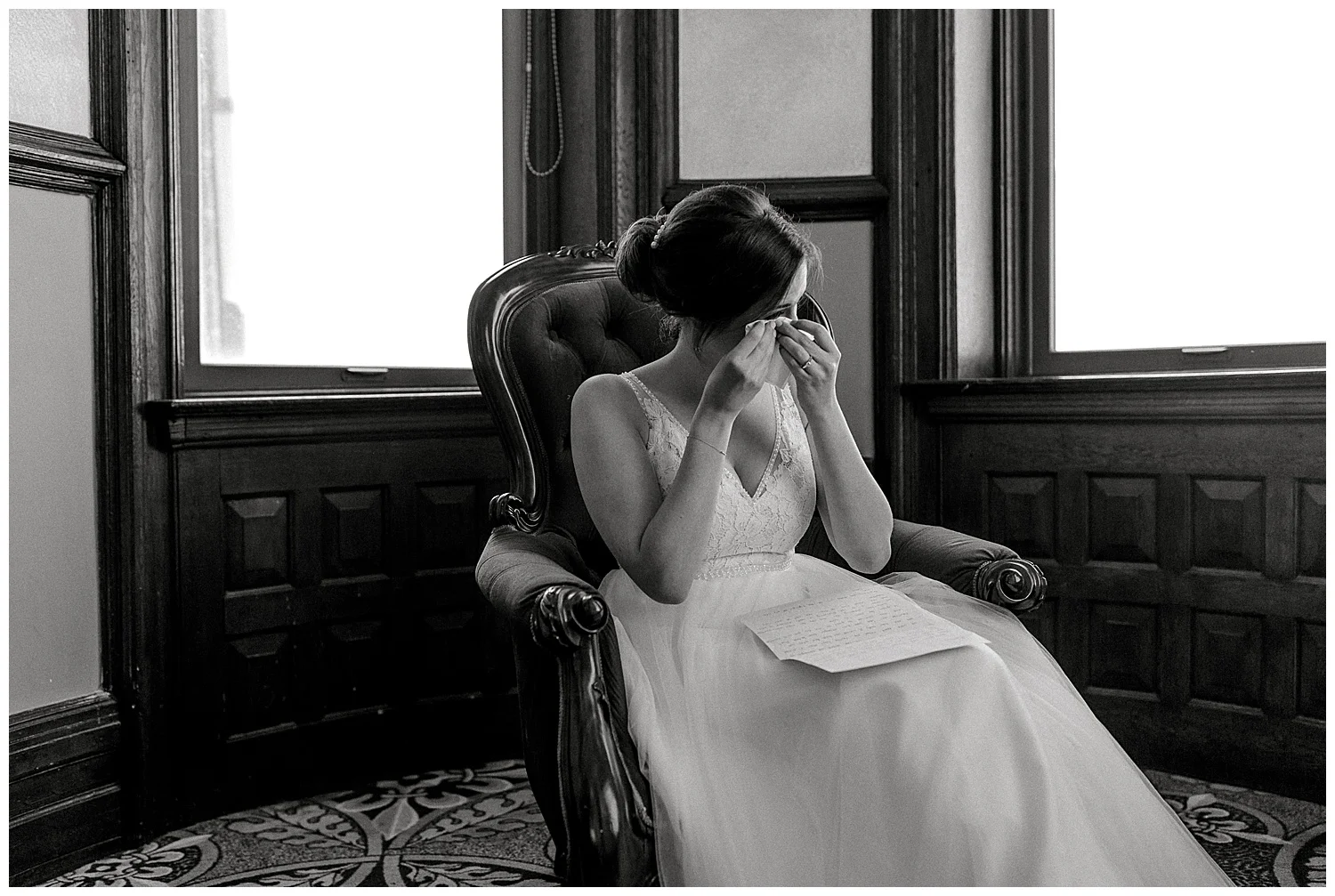 Lauren Baker Photography The Historic Concord Exchange Summer Minnesota Wedding