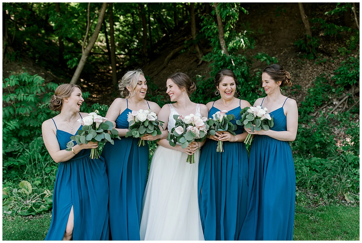 Lauren Baker Photography The Historic Concord Exchange Summer Minnesota Wedding