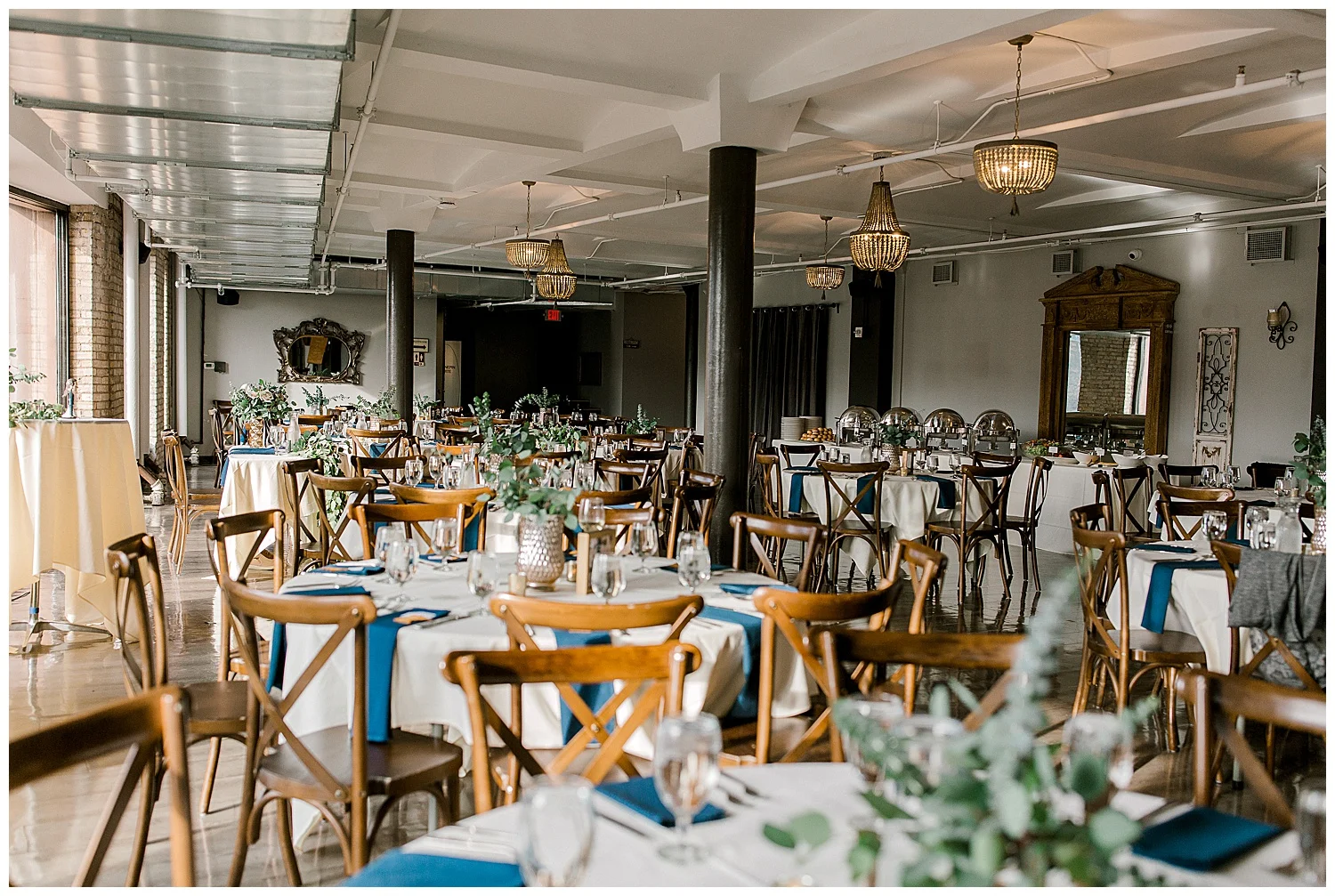Lauren Baker Photography at The Lumber Exchange. Wedding photographer Minneapolis, Minnesota