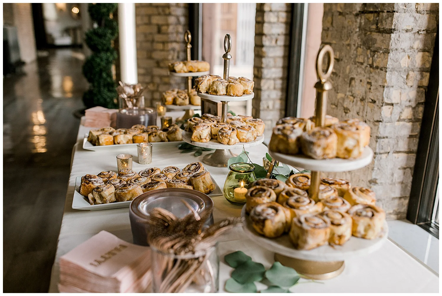 Lauren Baker Photography at The Lumber Exchange. Wedding photographer Minneapolis, Minnesota