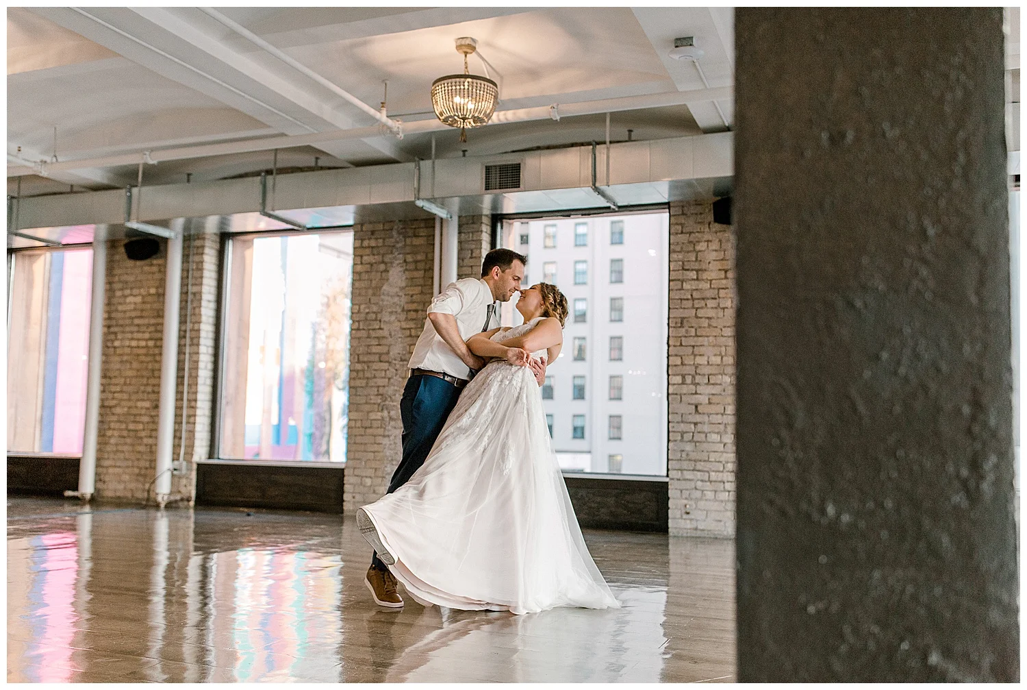 Lauren Baker Photography at The Lumber Exchange. Wedding photographer Minneapolis, Minnesota