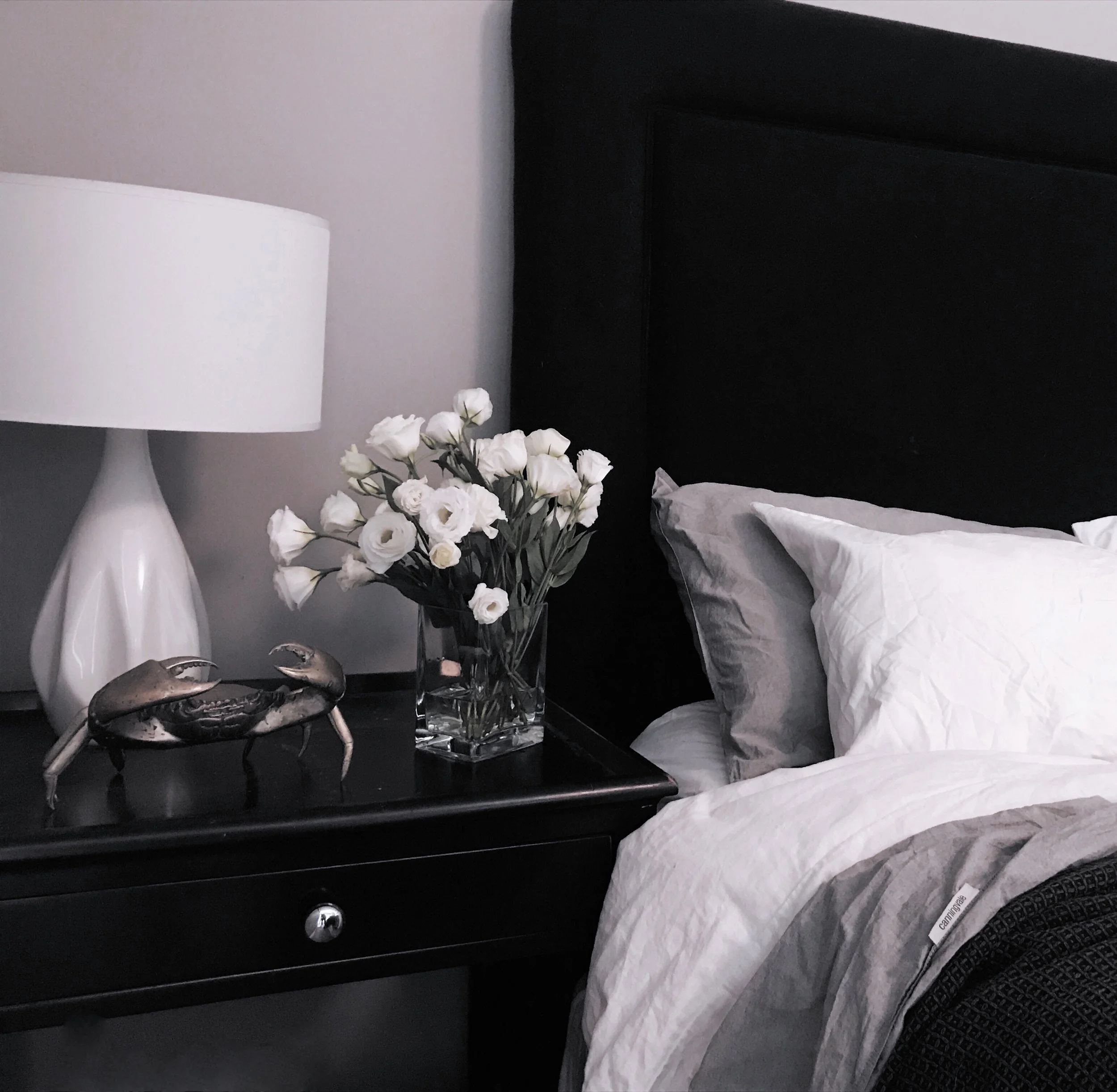 interior-decorating-bedroom-bedside-Liz-Hayward.jpg