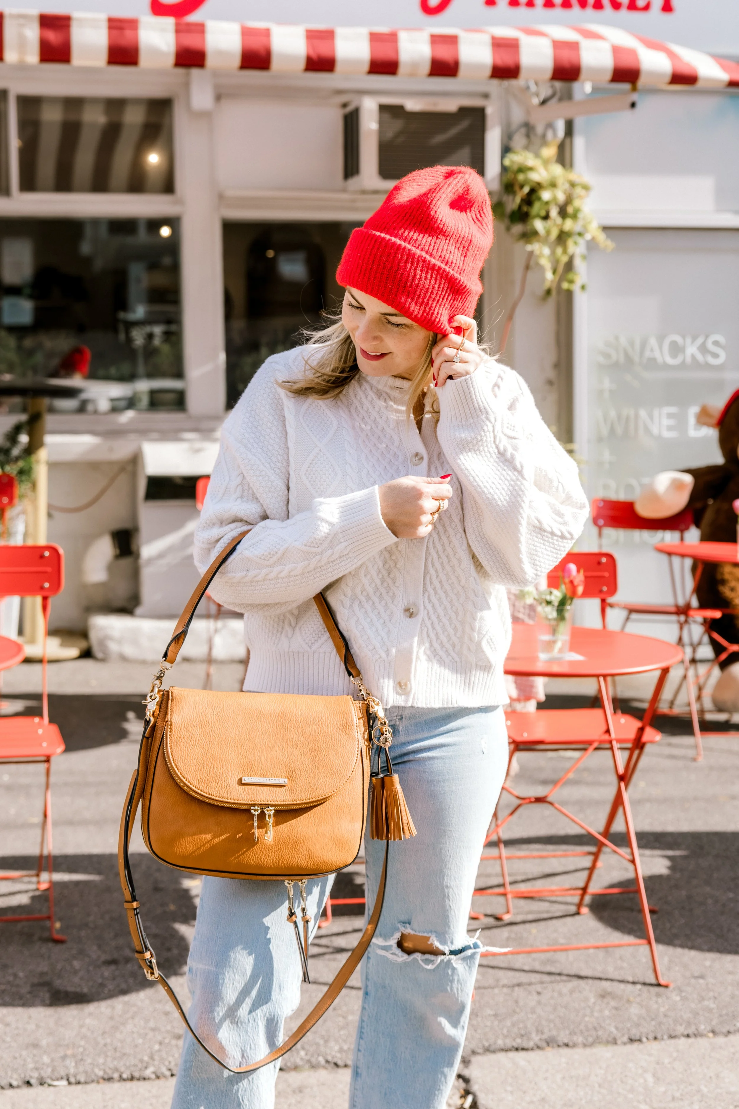 CastleAvenuePhotography.TorontoBrandingSession.2024.PoppyPeonies-26.jpg