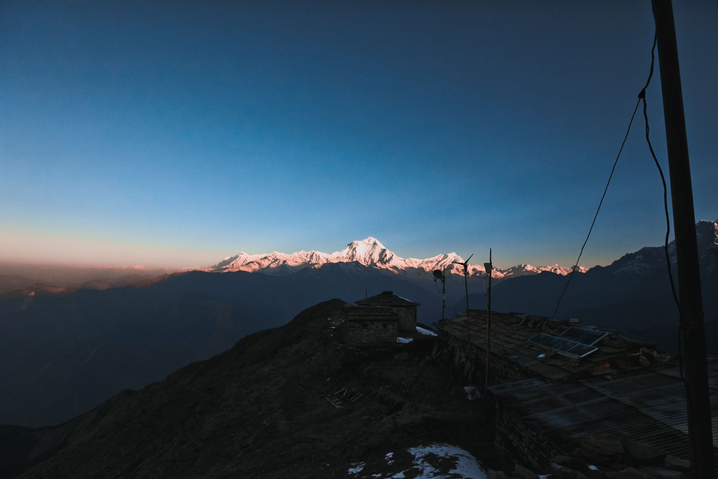 Khopra-ridge-station-dhalagiri-annapurna.jpg