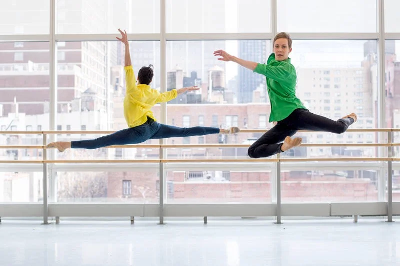 elle-photo07-alvin-ailey-stretchy-jeans-xln.jpg