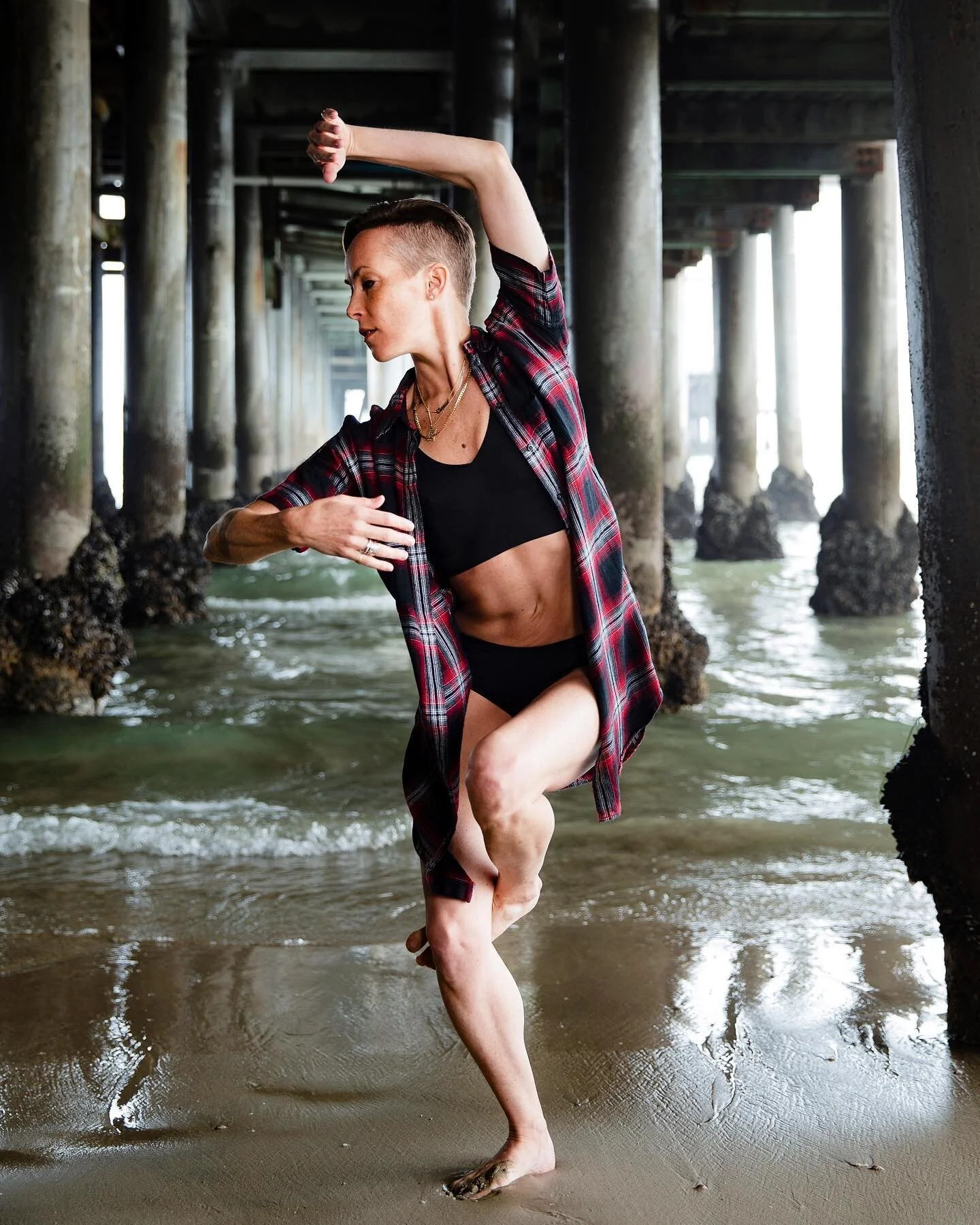 farewell to summer ☀️🏖
&bull;
&bull;
It&rsquo;s the end of summer! #grateful for so many fulfilling teaching experiences and processes mixed with a little bit of dancing (and some beach time 😎) over the last 3 months. #thankyou @ou_dance @theaileys