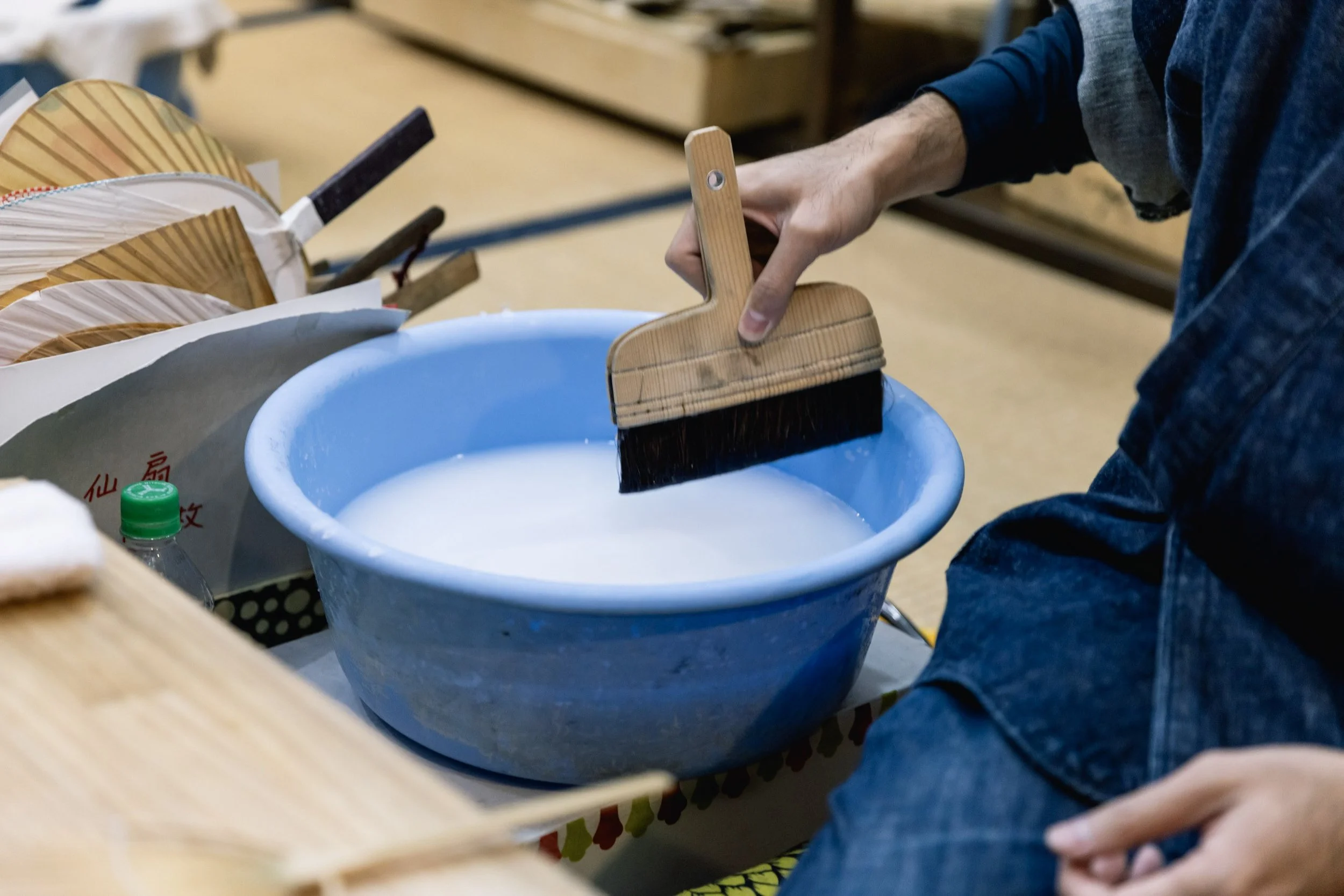 Kyushu_Kurikawa_Shibu_Traditional_Fan_Workshop_086.jpg