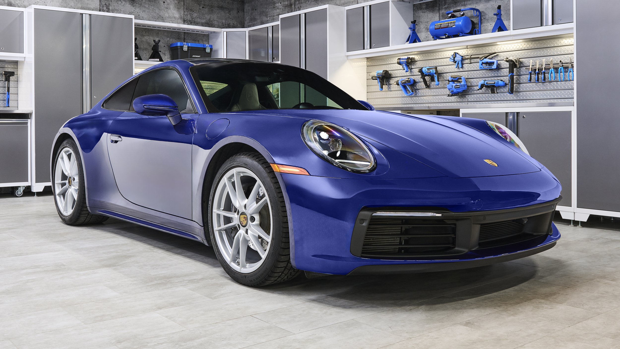 Pro Garage White 45 Close2.jpg