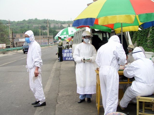 From Shanxi to Hubei to Beijing I saw the epidemic stopped by setting up fever stations, and forcing everybody who had a temp to go to a fever hospital.36.jpg