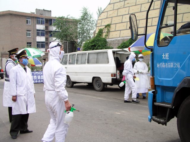 From Shanxi to Hubei to Beijing I saw the epidemic stopped by setting up fever stations, and forcing everybody who had a temp to go to a fever hospital.42.jpg