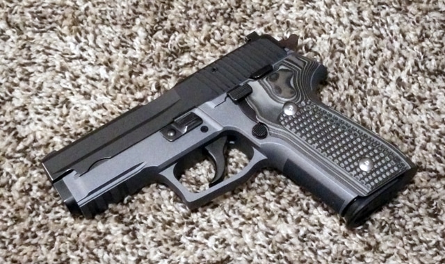 Some new build submissions, thanks guys for sending them, always fun to see what people are building: Metallic blue cerakote job and some Houge Piranha G10 G-mascus grips