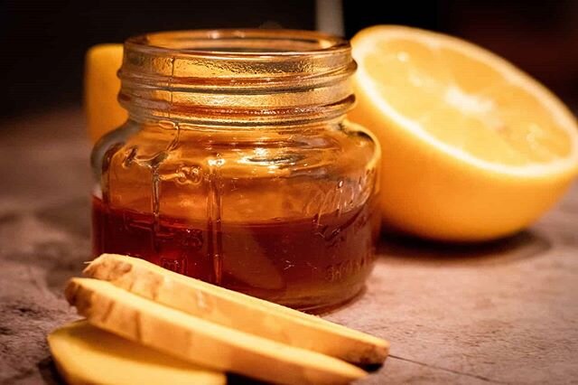 Honey is a great natural sweetener for your smoothies and other recipes. Minimally processed, subtle flavors, and treated especially delicious in the raw wildflower variety. Combine it with some fresh lemon for an extra zing and you've got yourself a