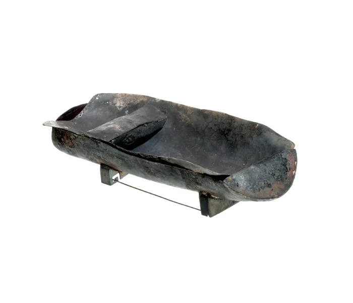 Brooch Dante's Dingy.jpg