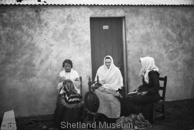 Shetland women makin together.jpg