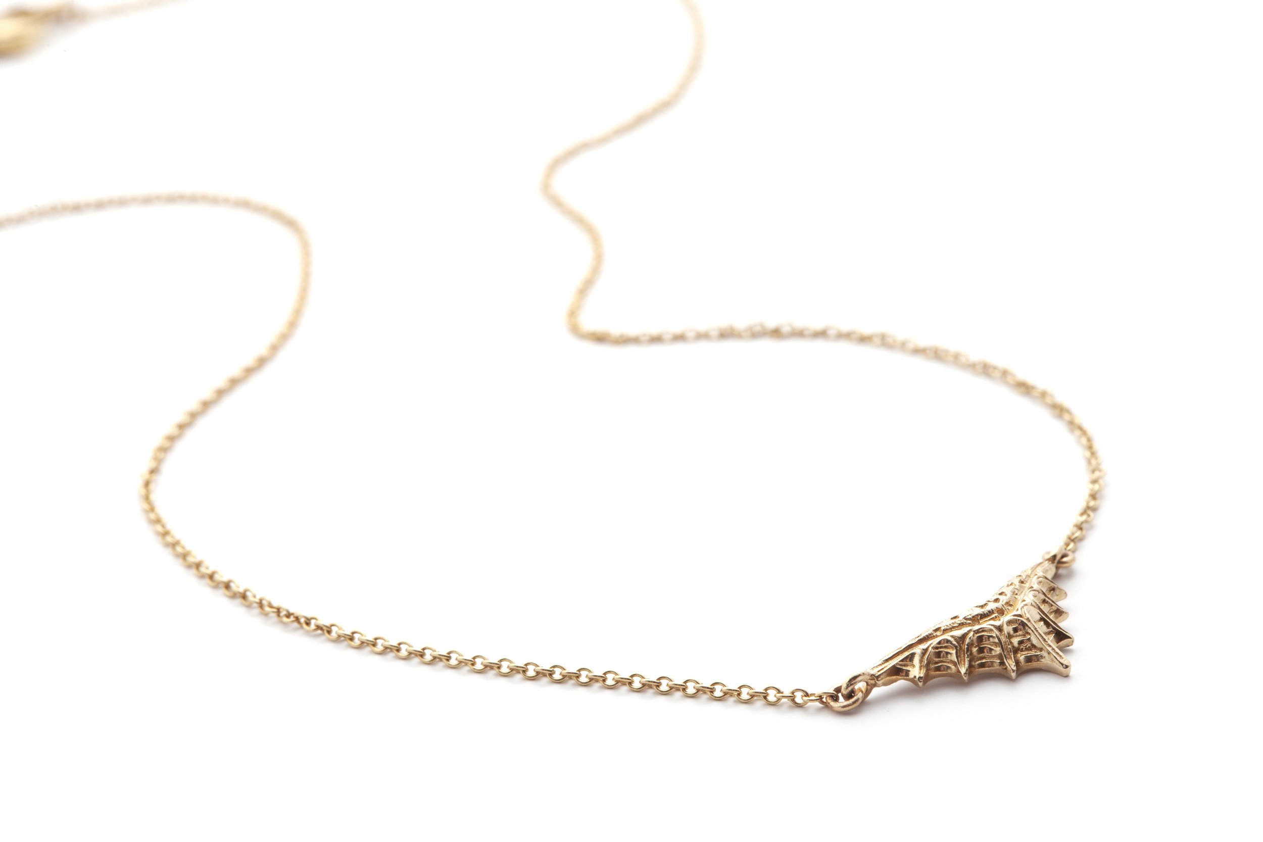 Peerie necklace in yellow gold