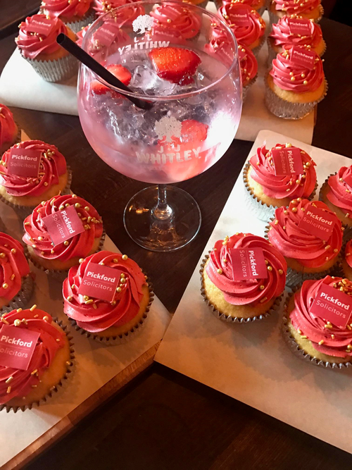 Gin and Cupcakes.png