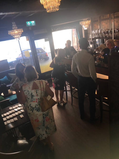 Simpsons Gin Bar.png