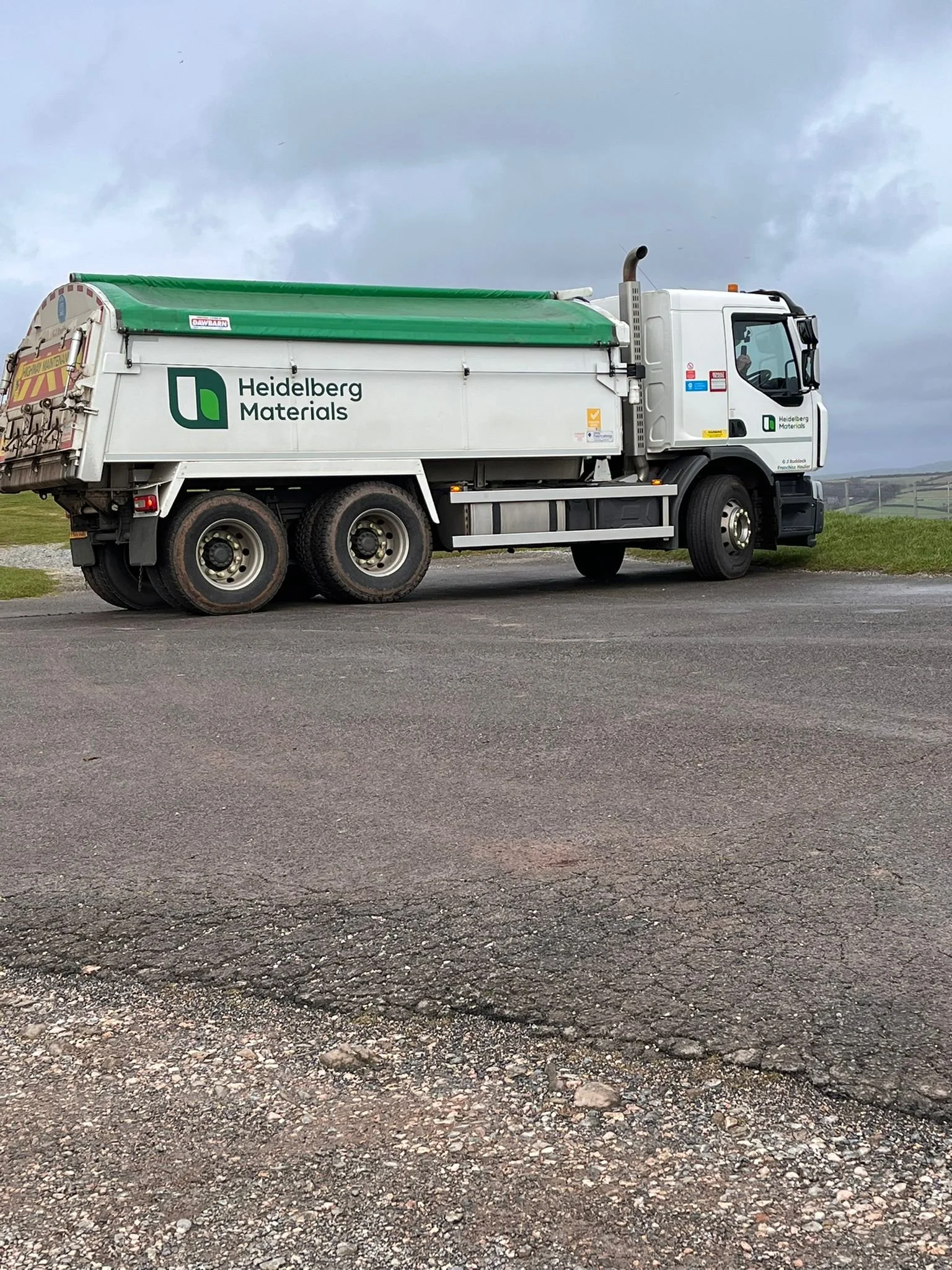 WhatsApp Image 2026-02-09 at 11.37.56 (2).jpeg