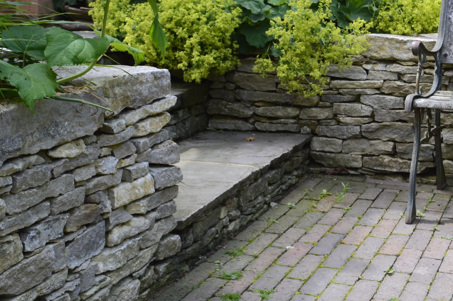 Dimensions - using materials with similar dimensions makes the scene pleasing to the eye