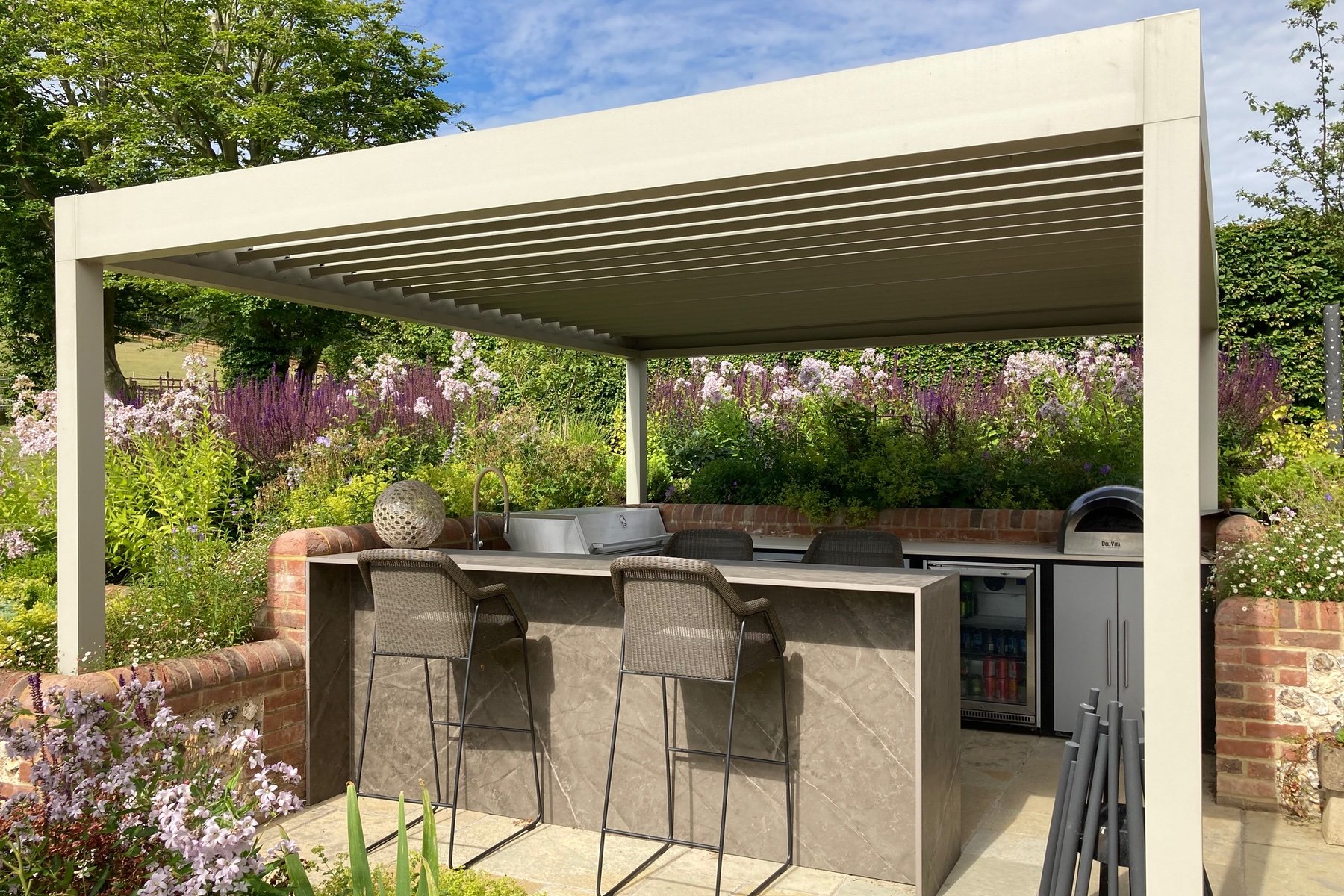 Bo Cook Landscape & Garden Design and Simon Scott Landscaping Outdoor Kitchen.jpg