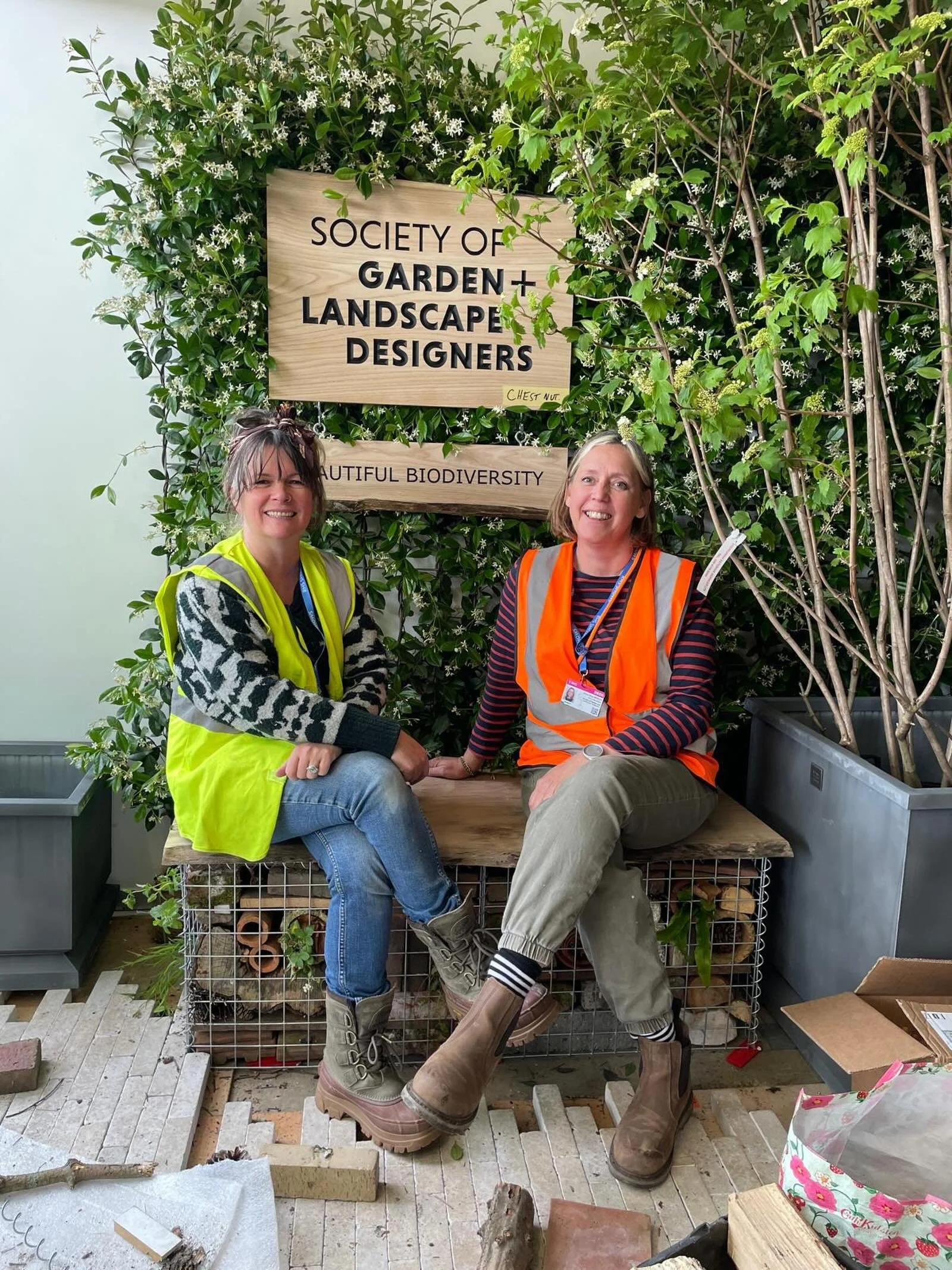 @eliza.gray.gardens and I have designed the @the_sgld trade stand at Chelsea this year. Smashed it today so planting tomorrow. Will ping up more pics when we have pretty planters to show off!.
.
.
#beautifulbiodiversity #gardendesigners #chelseaflowe