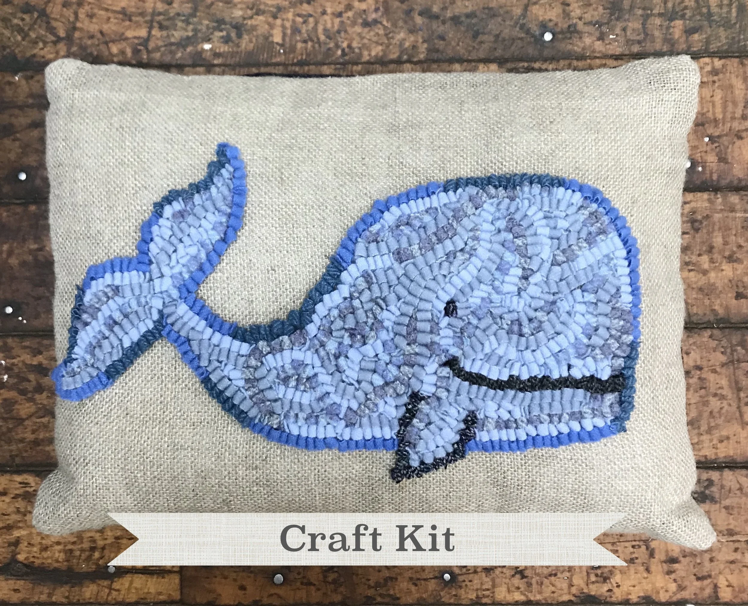 DIY Rug Hooking Pillow Kit - Smiling Whale Complete Rug Hooking Kit - Make  Your Own 12 x 16 Inch Linen Pillow — loop by loop studio