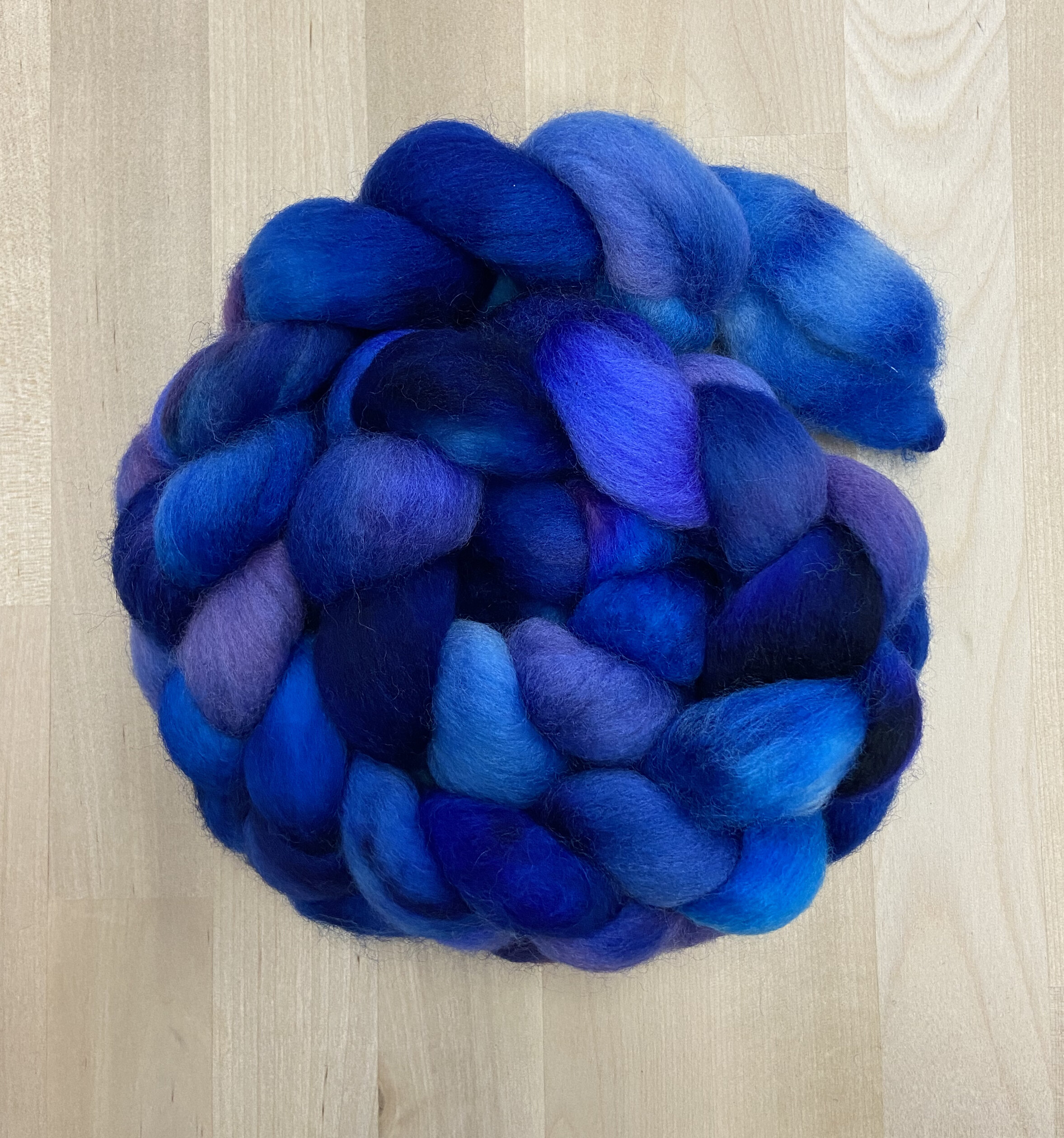 Rug Hooking Wool Roving or Fleece - Roughly 4 Ounce of Hand Dyed Fluff Wool  for Rug Hooking, Felting, Spinning and More - Winter Blue — loop by loop  studio