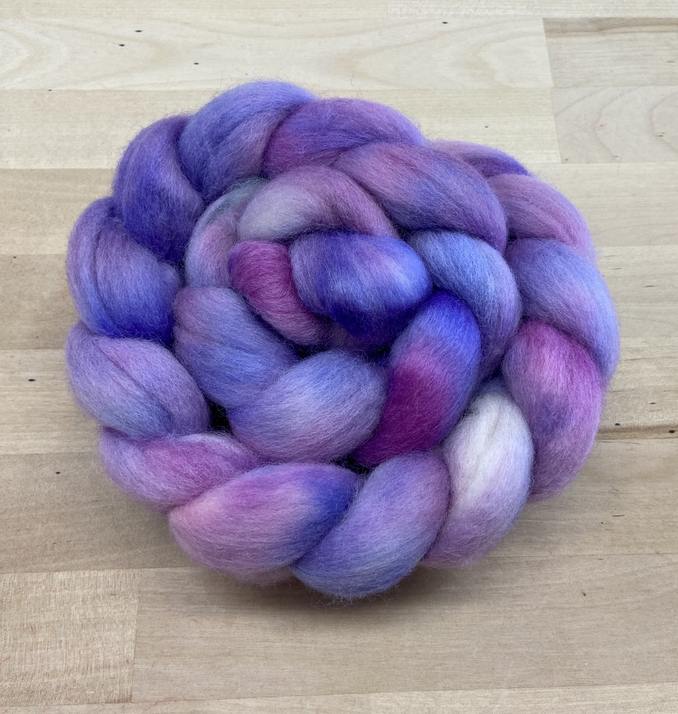 Rug Hooking Wool Roving or Fleece - Roughly 4 Ounce of Hand Dyed Fluff Wool for Rug Hooking, Felting, Spinning and More - Grapes