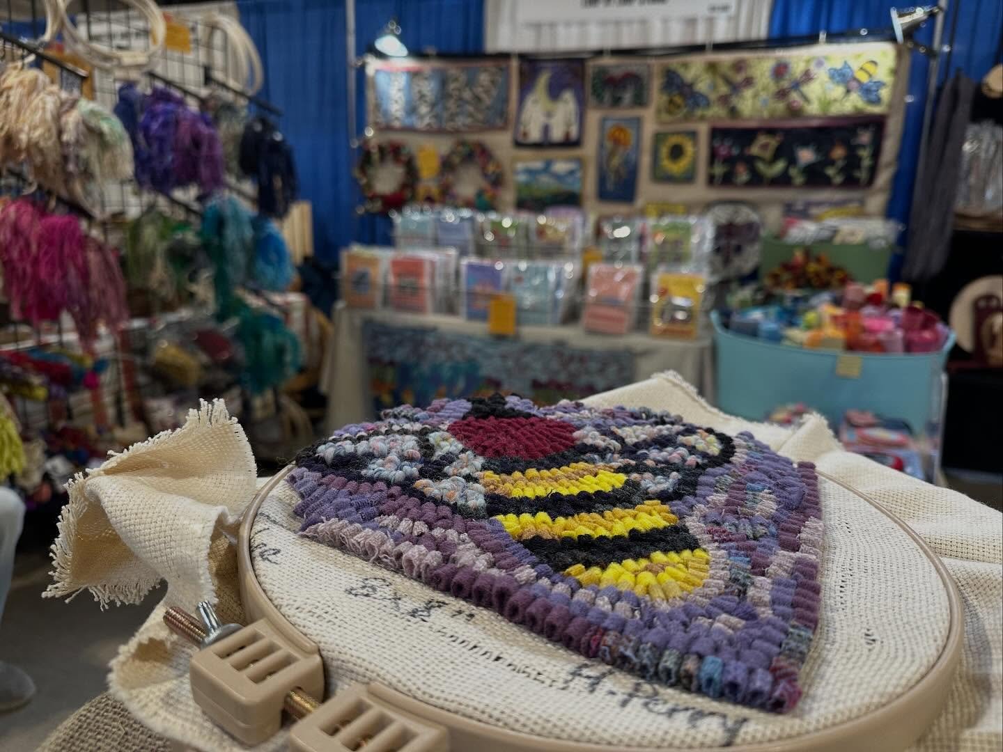 Day two of the @nefiberfestival! Here until 3pm today at the Eastern States Exposition! #fiberfestival #rughooking #hookedrug #rughookersofinstagram #fiberart #textileart #fiberartist #textileartist