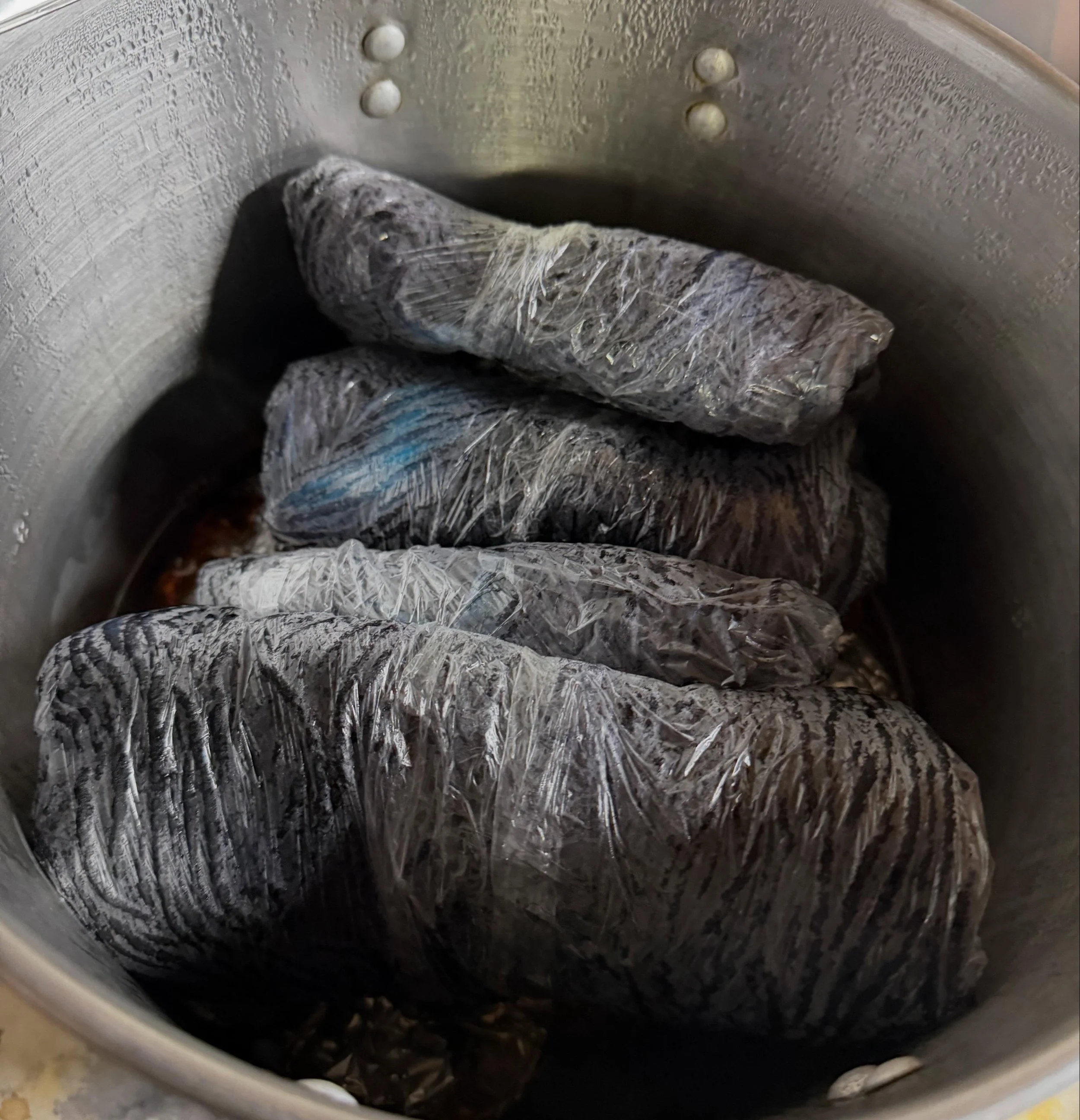 Some early morning yarn dyeing and some more results from this week&rsquo;s fabric session #aciddyes #prochem #wooldyeing #rughooking #hookedrug