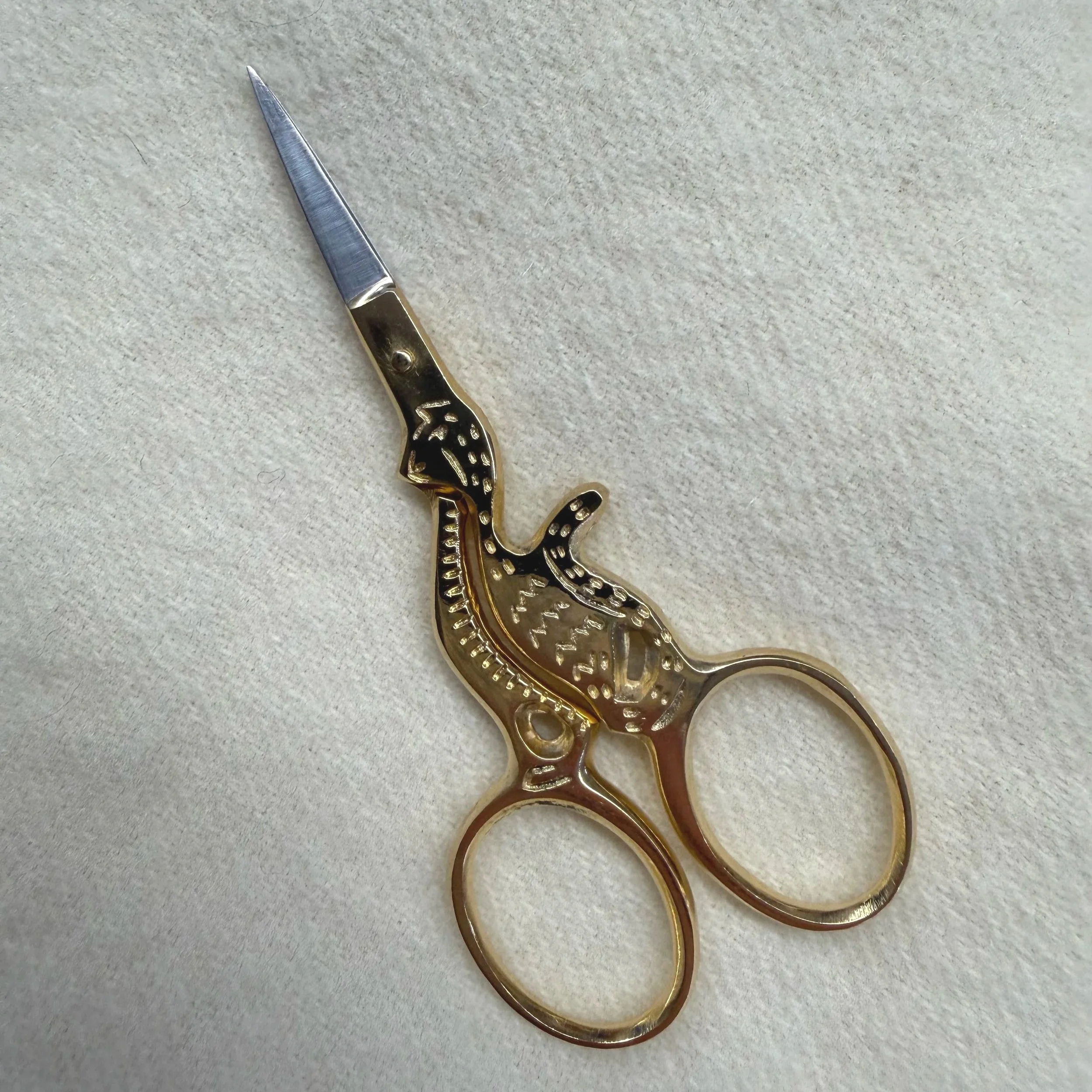 Decorative Travel 3.5 inch Cat Scissors - Super Sharp Scissors for your Rug Hooking, Punch Needle, or Embroidery Projects