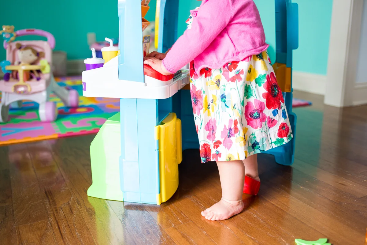 LightCreative_201802_MarissaJon_Olivia_RaleighBabyPhotographer_005_blog.jpg
