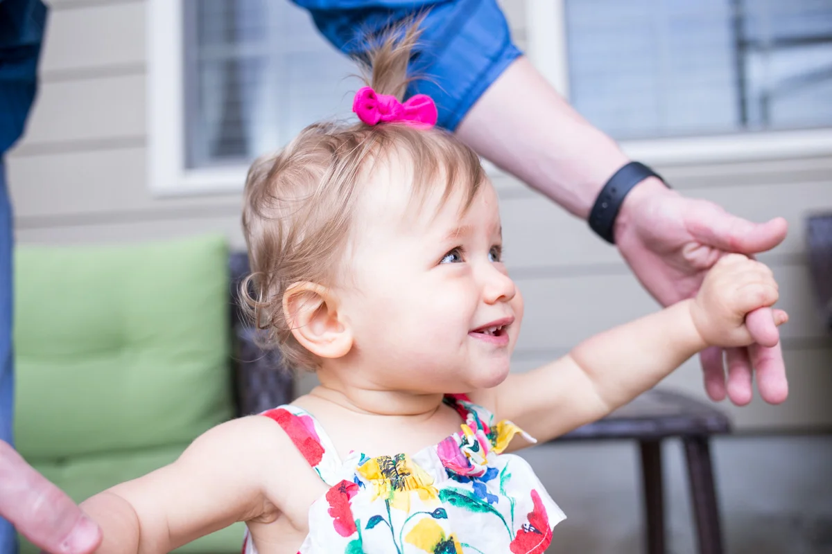 LightCreative_201802_MarissaJon_Olivia_RaleighBabyPhotographer_028_blog.jpg