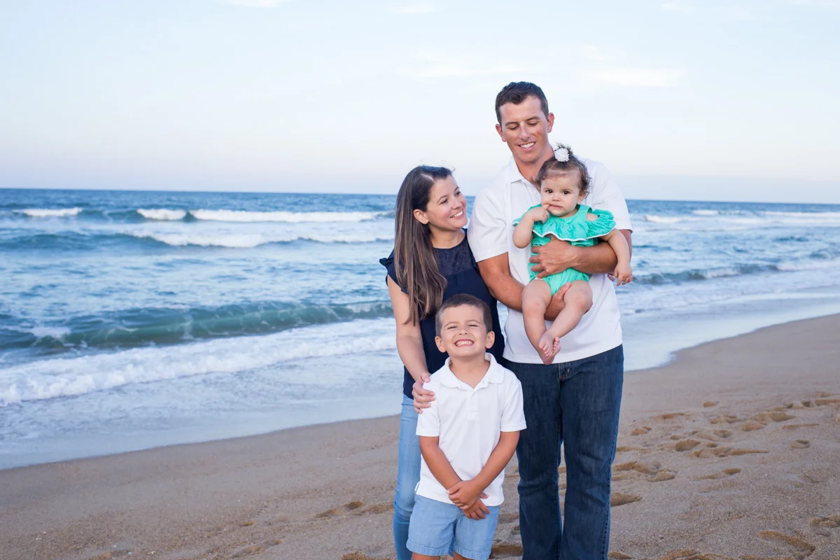 LightCreative_201807_MalloryChris_RaleighFamilyPhotography_010_blog.jpg