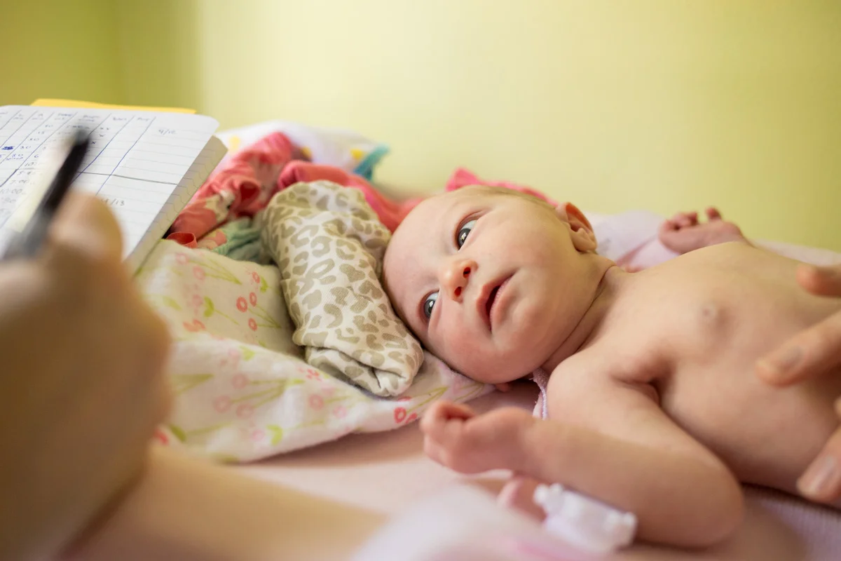 LightCreative_201804_HeavenRussell_RaleighNewbornPhotographer_031_blog.jpg