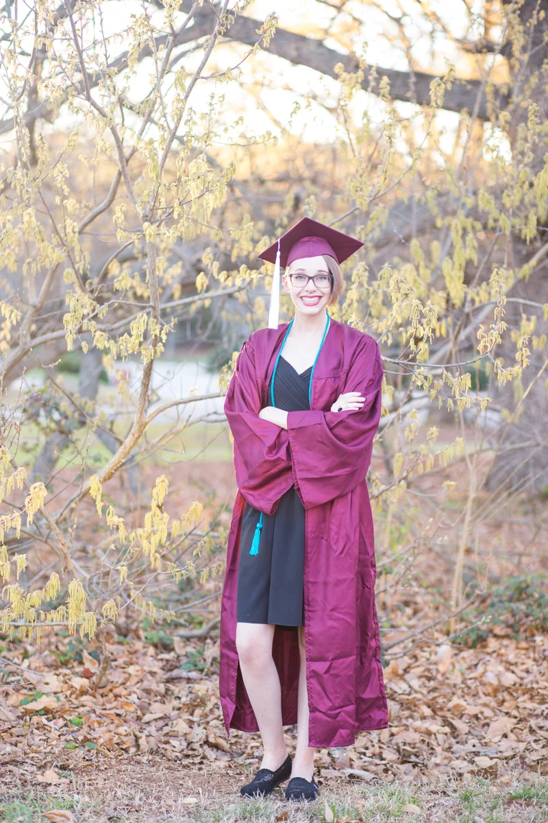 LightCreative_201803_MaggieListon_RaleighSeniorPhotography_008_blog.jpg