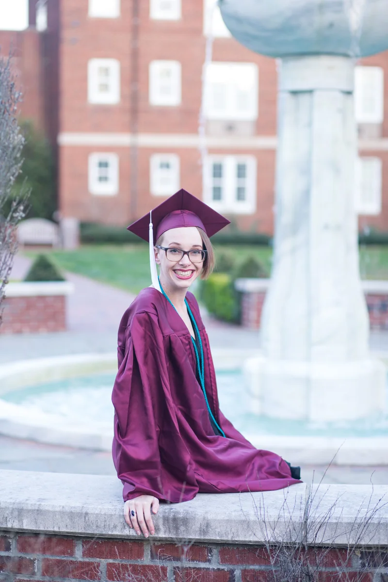 LightCreative_201803_MaggieListon_RaleighSeniorPhotography_018_blog.jpg