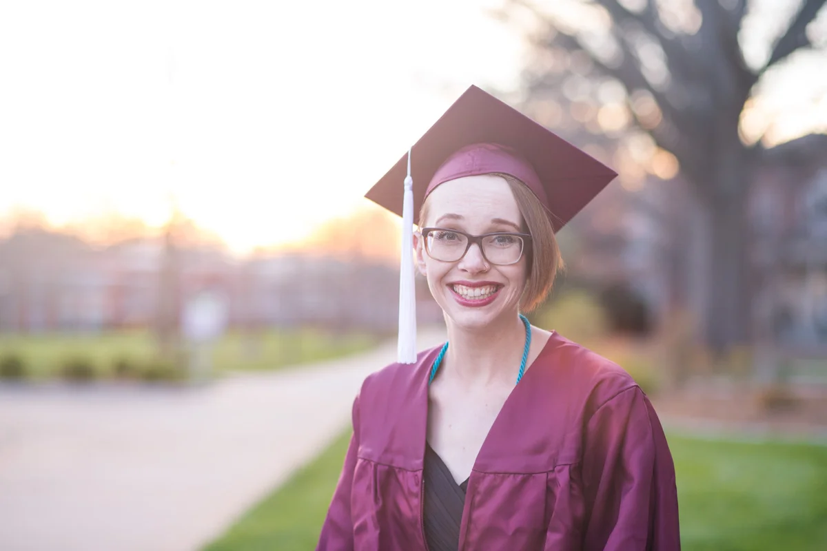 LightCreative_201803_MaggieListon_RaleighSeniorPhotography_019_blog.jpg