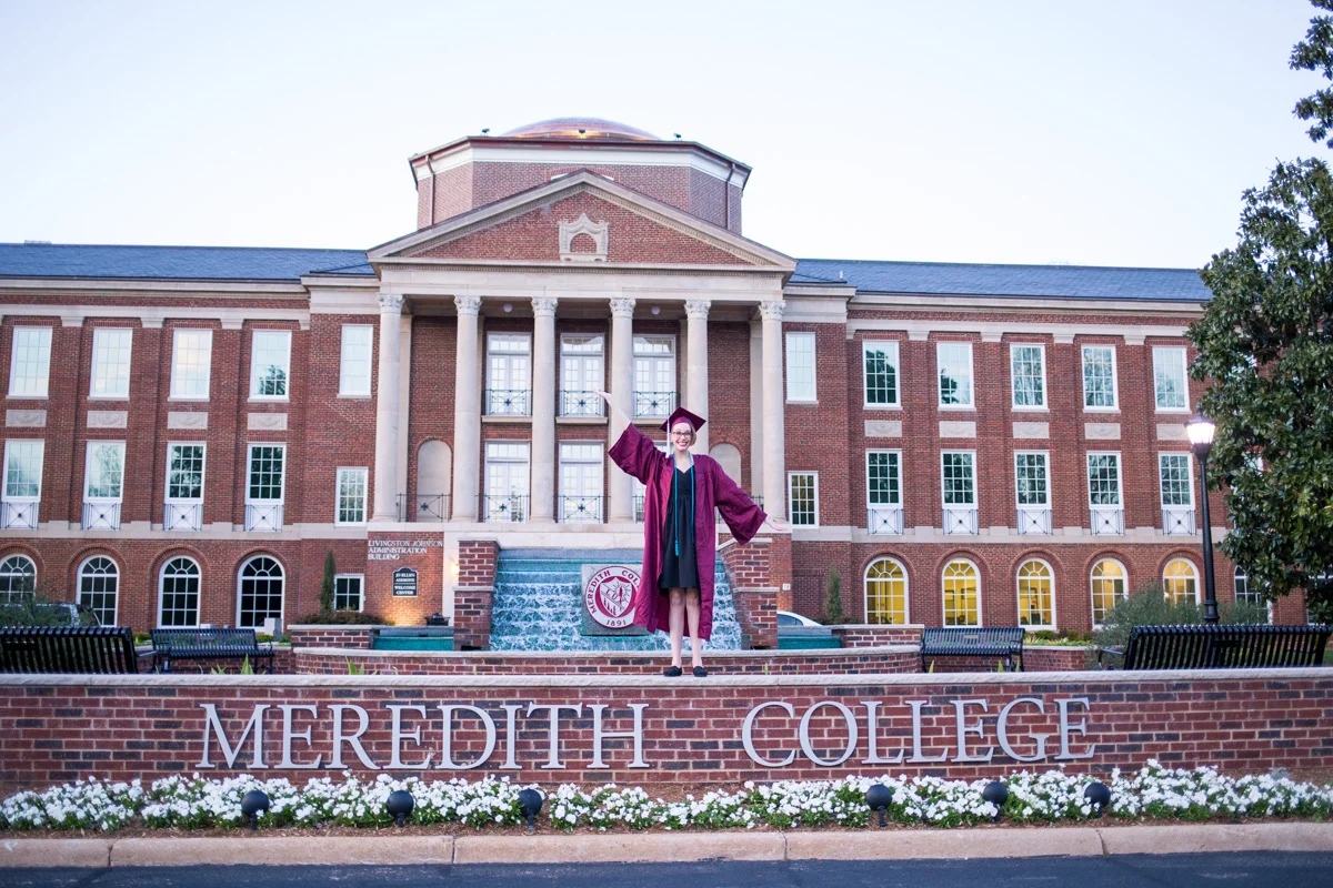 LightCreative_201803_MaggieListon_RaleighSeniorPhotography_023_blog.jpg