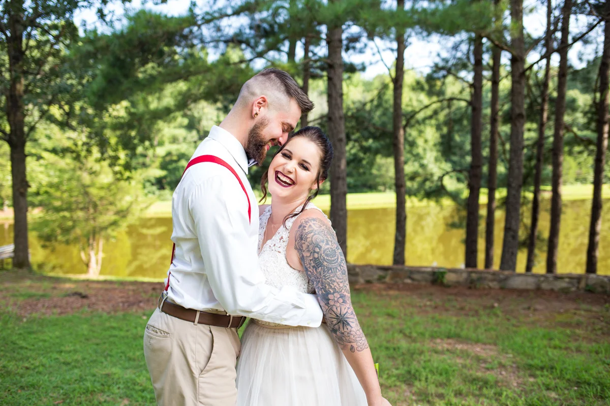 LightCreative_201808_RaleighWeddingPhotographer_StyledShoot_StonewallFarm_019_blog.jpg