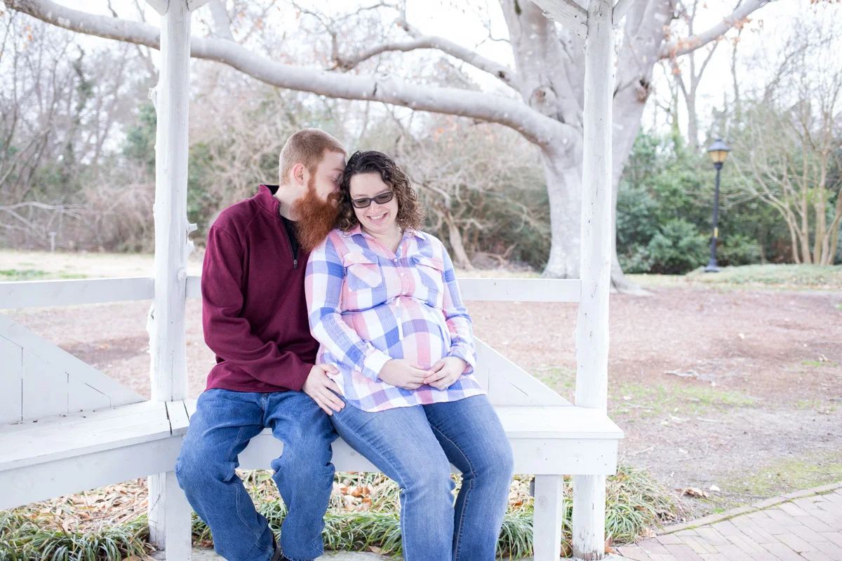 LightCreative_201802_HeavenRussell_RaleighMaternityPhotography_007_web.jpg