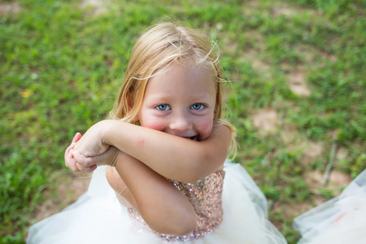 LightCreative_201808_RaleighWeddingPhotographer_StyledShoot_StonewallFarm_010_blog.jpg