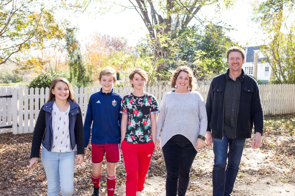 LightCreative_201811_AshleyMatt_RaleighFamilyPhotography_007_blog.jpg